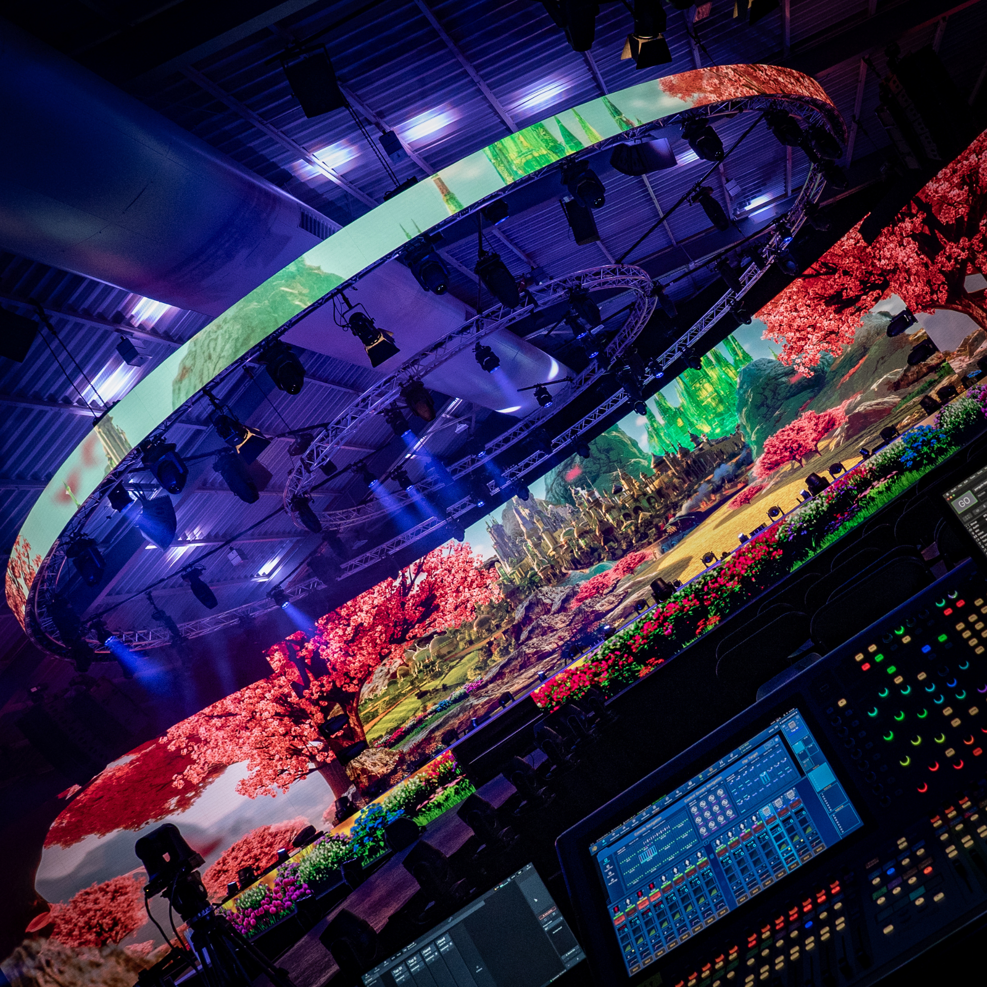 Videowände und Lichtdesign bei der Show der Penguin Tappers